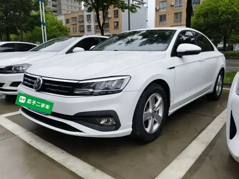 Volkswagen Lamando