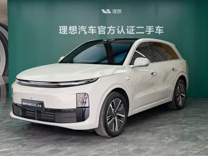 Li Auto L6