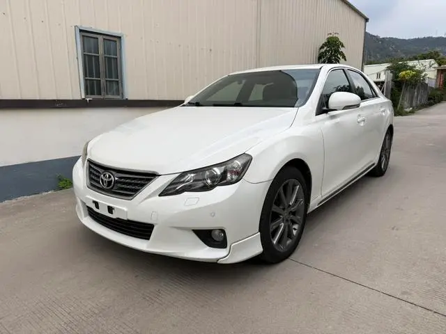 Toyota Reiz