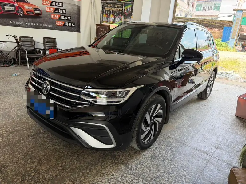 Volkswagen Tiguan L