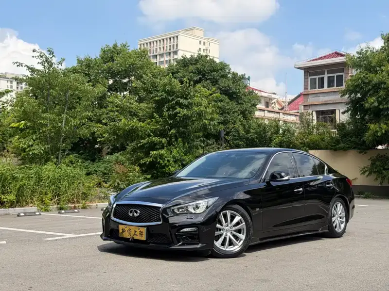 Infiniti Q50
