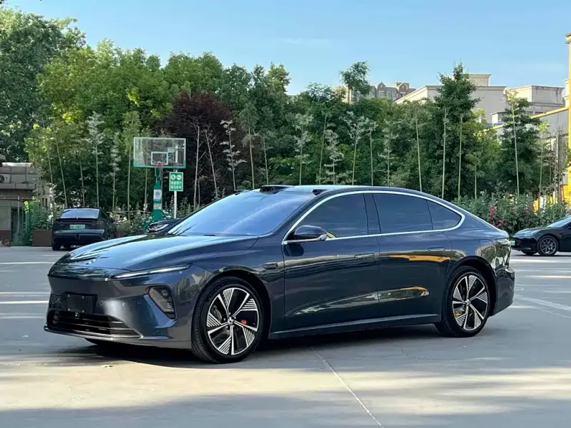 NIO ET7