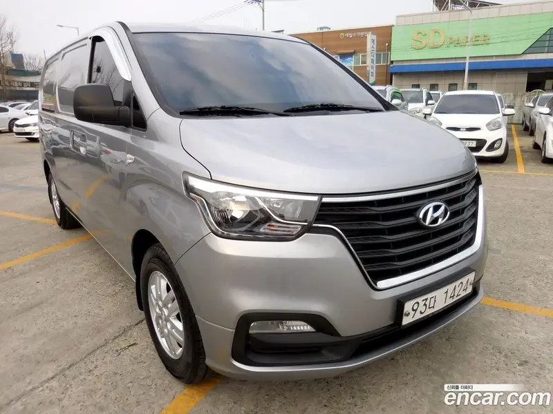 Hyundai H-1