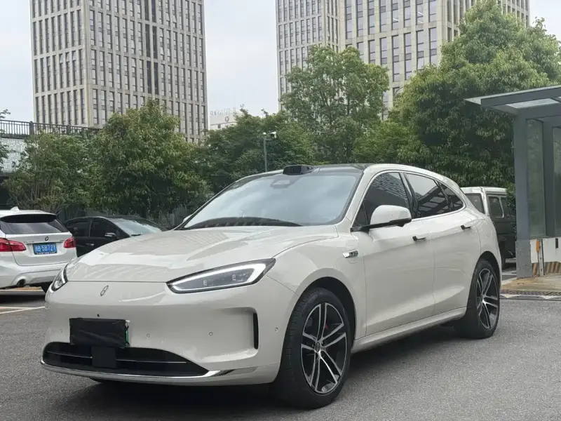 AITO M5