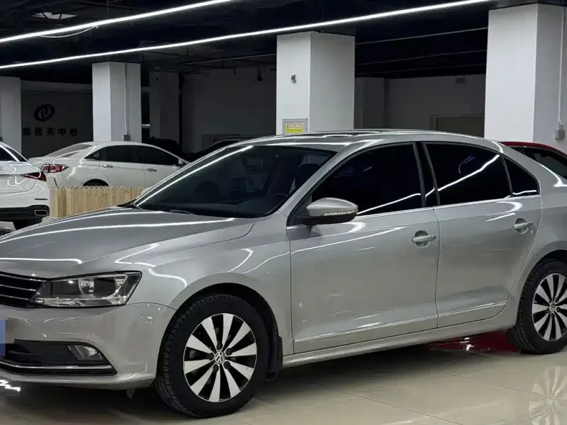 Volkswagen Sagitar