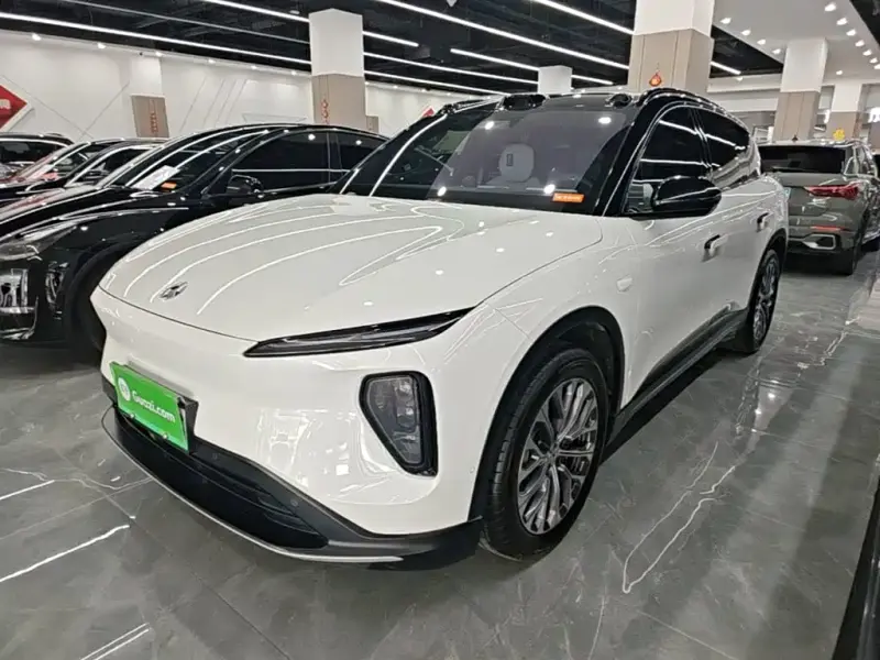 NIO ES6