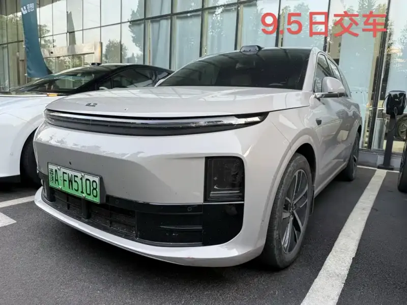 Li Auto L6