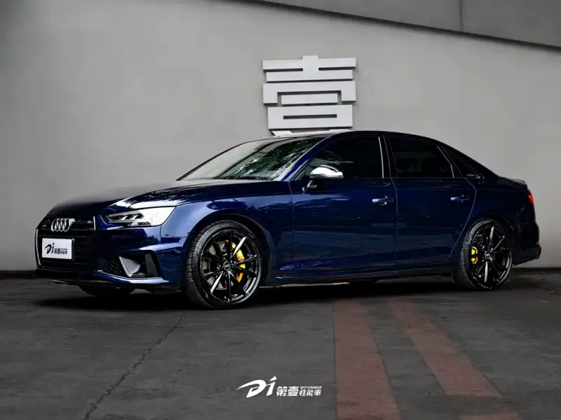 Audi S4