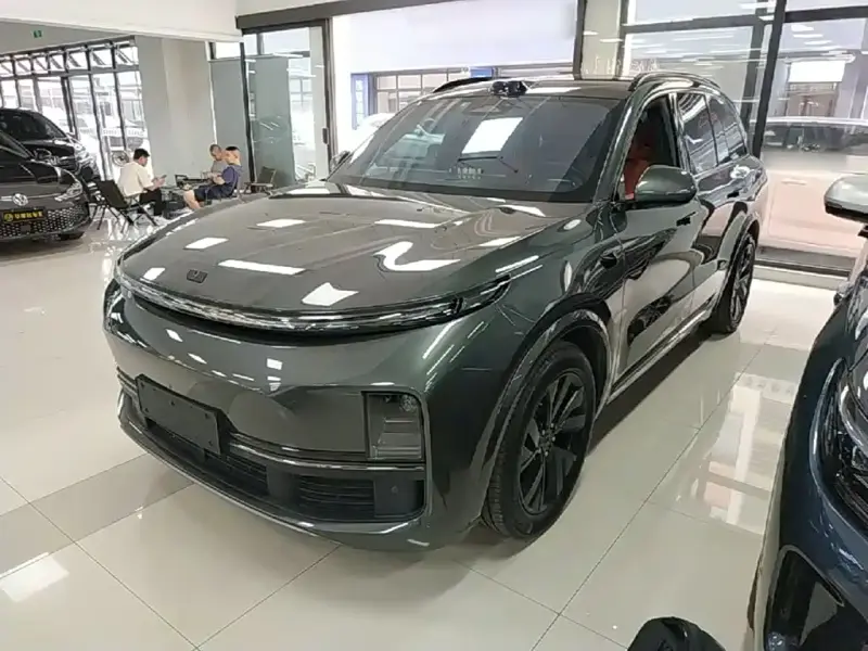 Li Auto L8