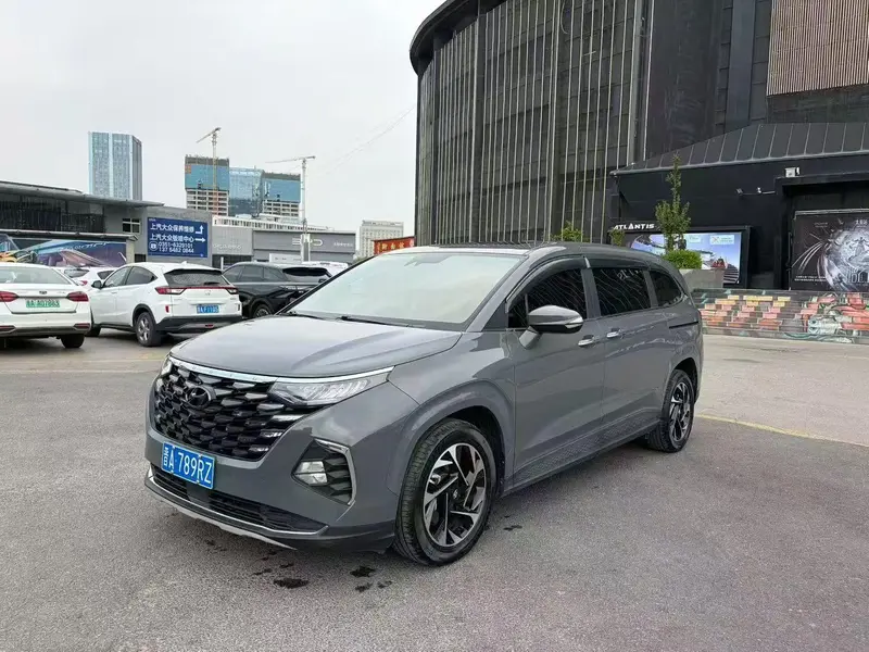 Hyundai Custo