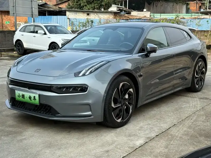 Zeekr 001