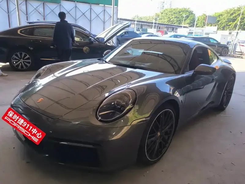 Porsche 911