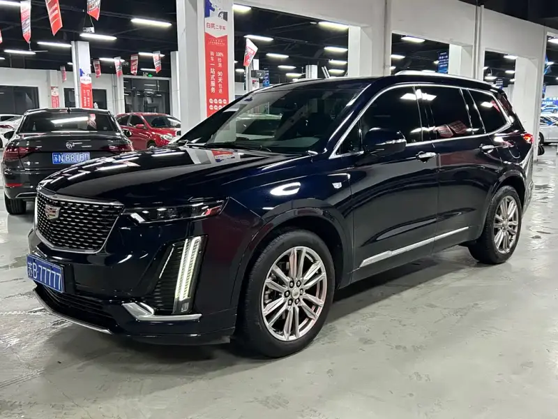 Cadillac XT6