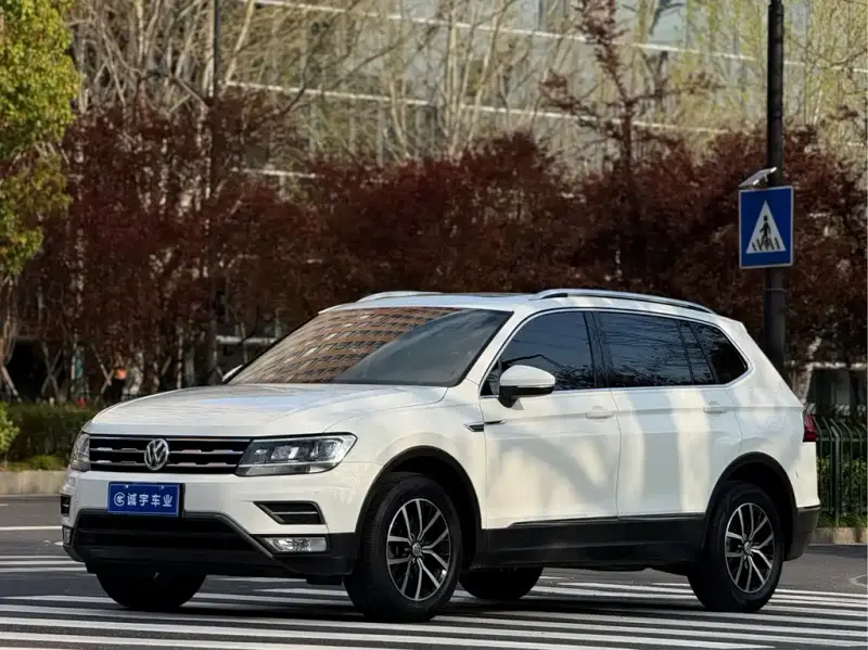 Volkswagen Tiguan L