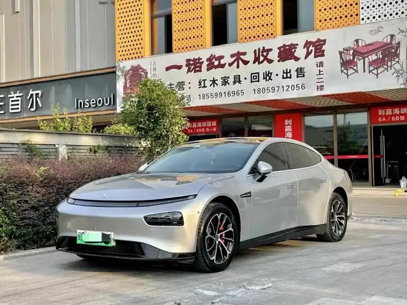 XPeng P7