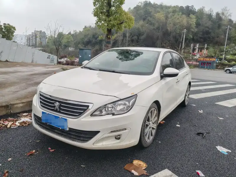 Peugeot 408