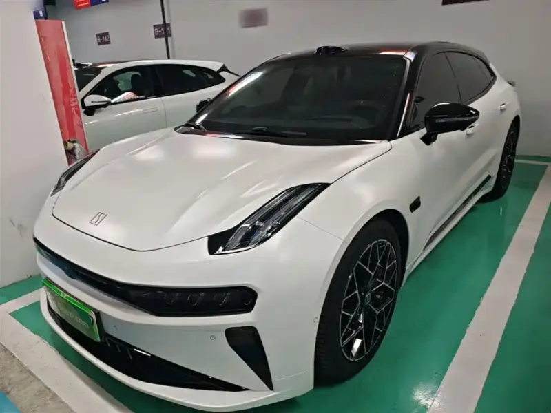 Zeekr 001