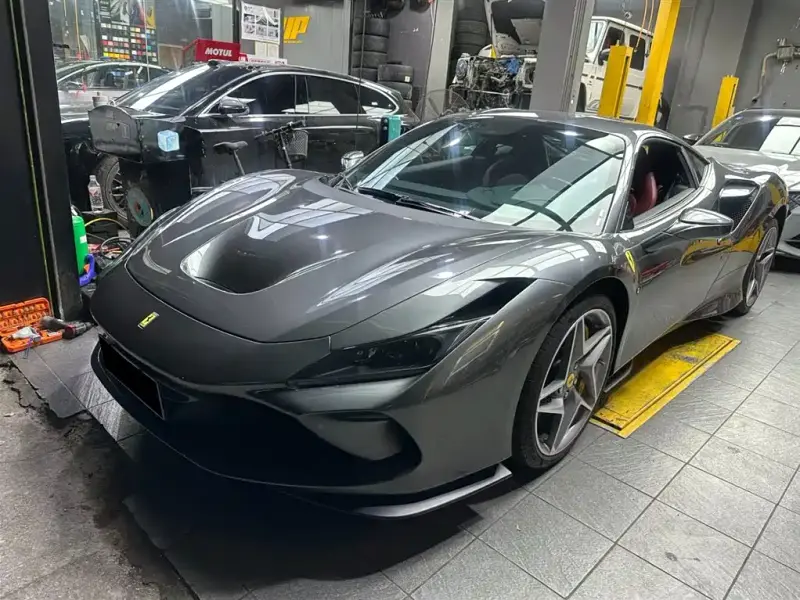Ferrari F8