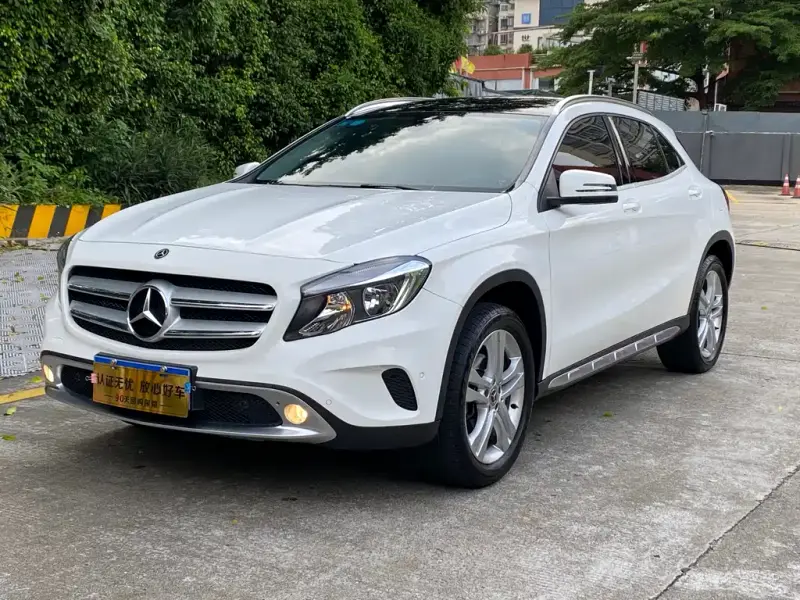 Mercedes-Benz GLA