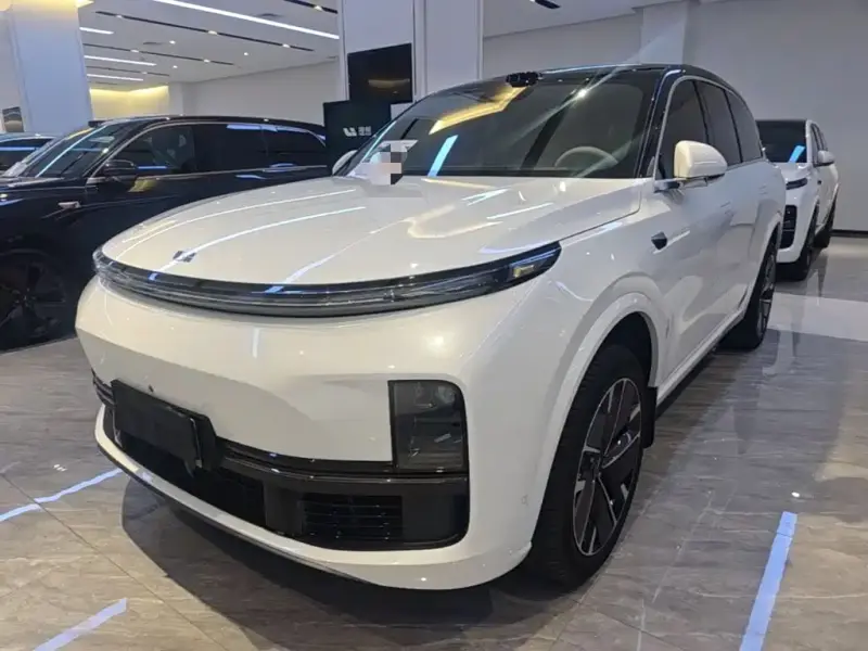 Li Auto L8