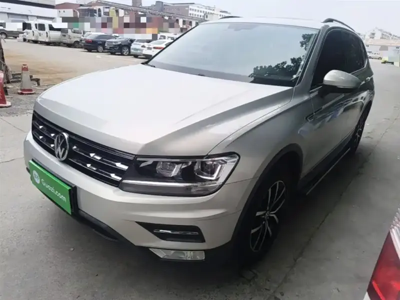 Volkswagen Tiguan L