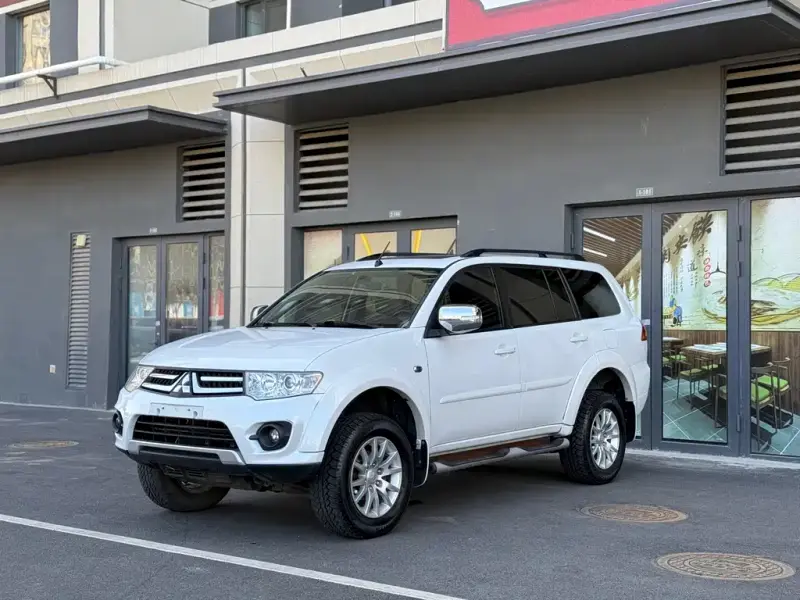 Mitsubishi Pajero Sport
