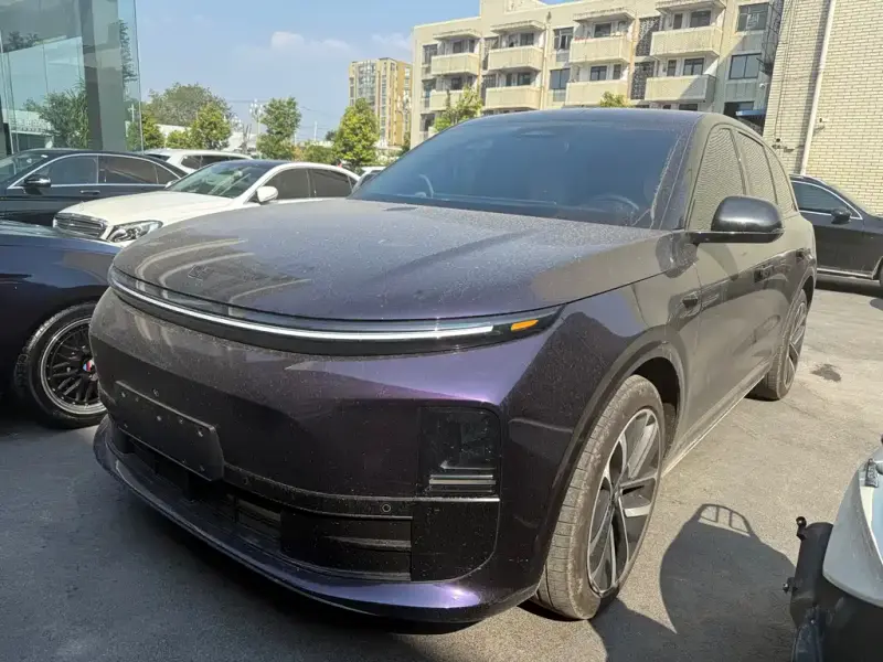 Li Auto L6