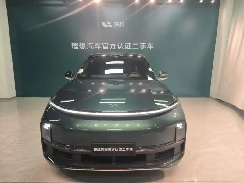 Li Auto L8