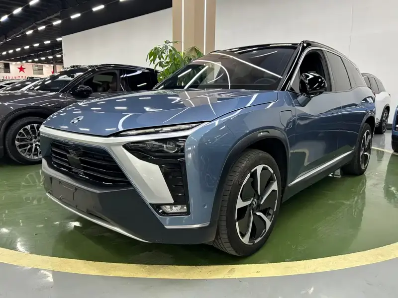 NIO ES8
