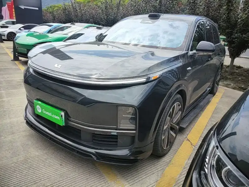 Li Auto L8