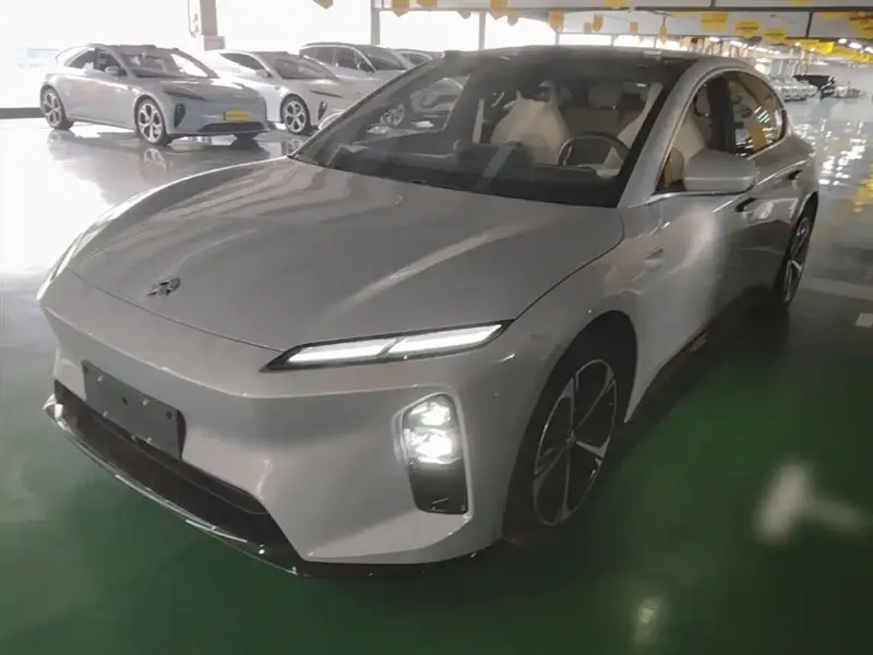 NIO ET5