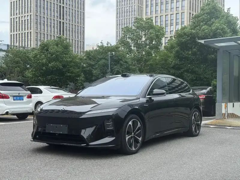 NIO ET5T
