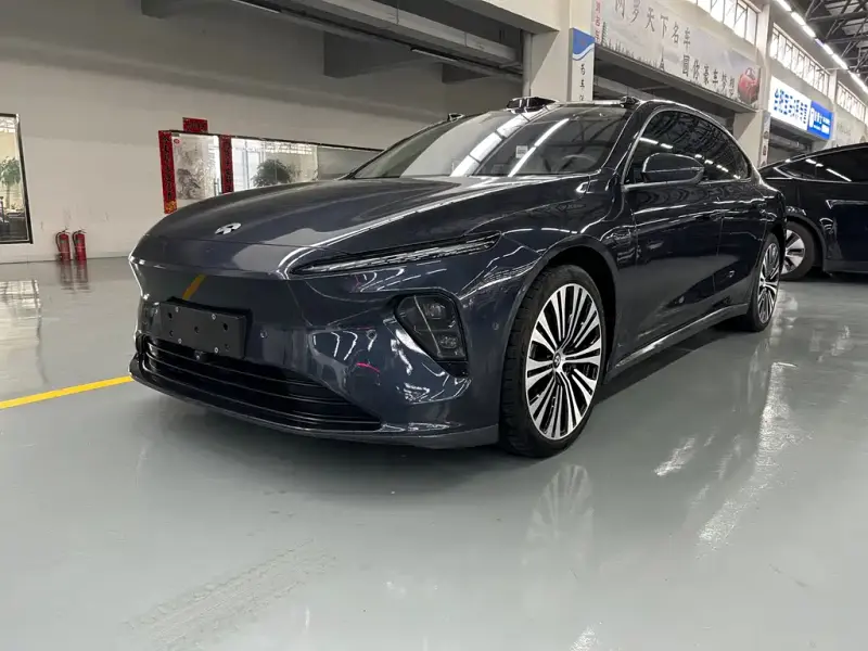 NIO ET7
