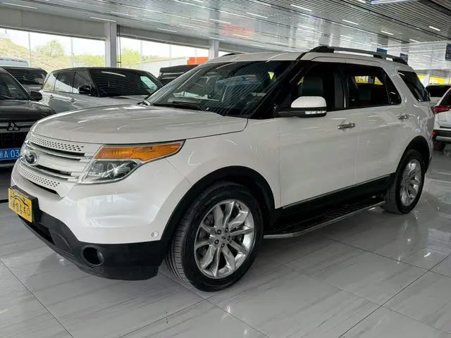 Ford Explorer (Import)