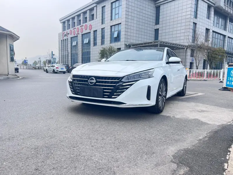 Nissan Teana