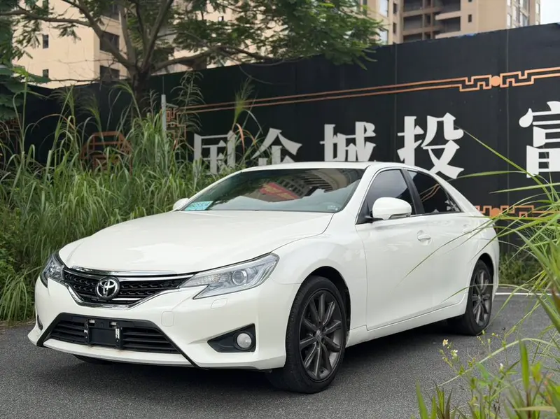 Toyota Reiz