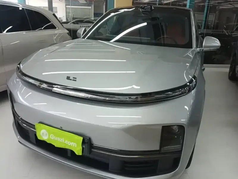 Li Auto L8