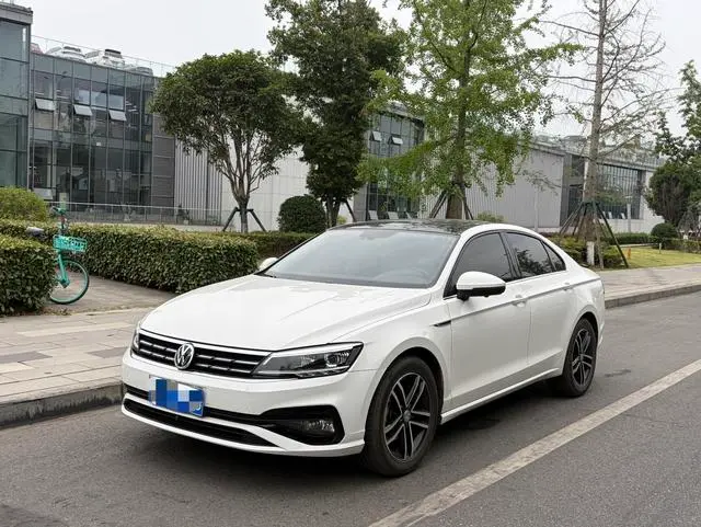 Volkswagen Lamando