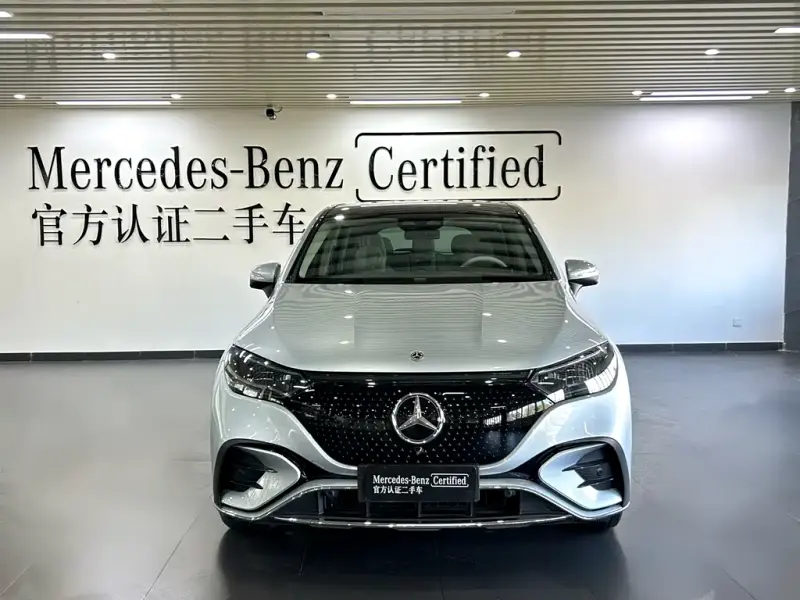 Mercedes-Benz EQE SUV