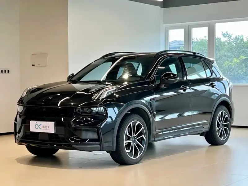 Lynk & Co 01