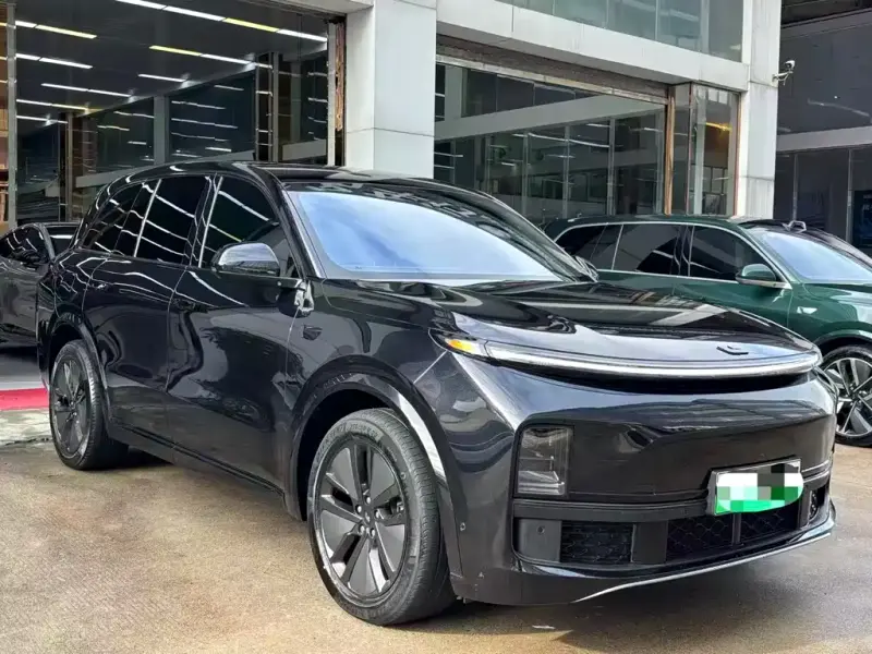 Li Auto L8