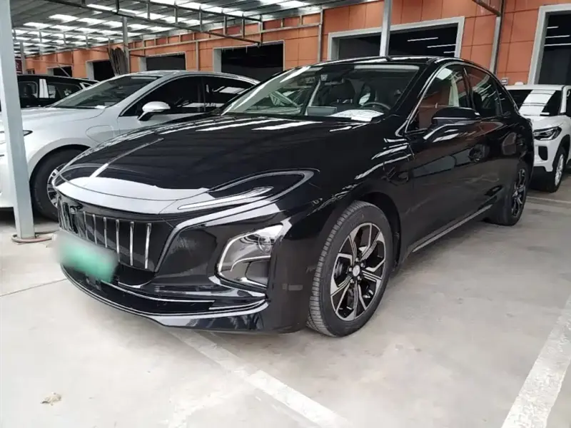 Hongqi E-QM5