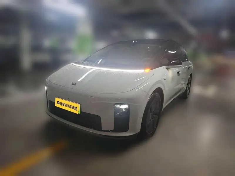 Li Auto i8