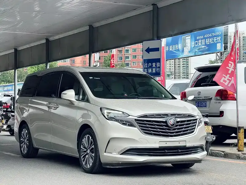 Buick GL8