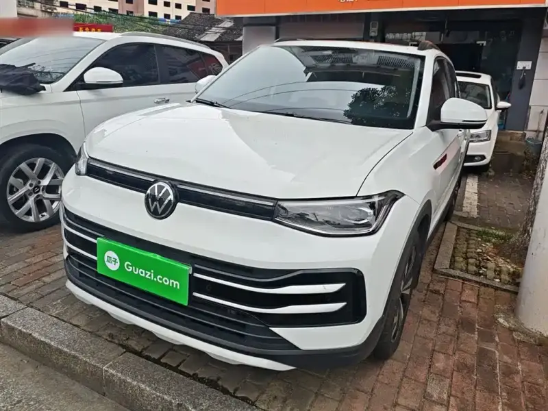 Volkswagen Tharu