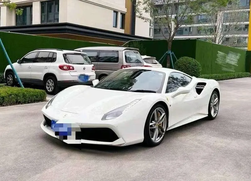 Ferrari 488