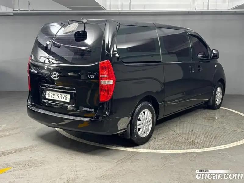 Hyundai H-1