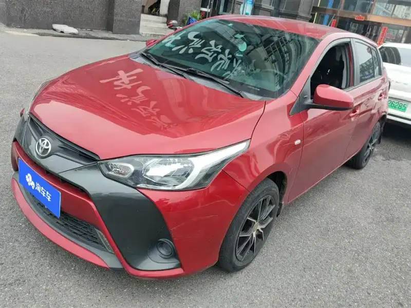 Toyota Yaris L