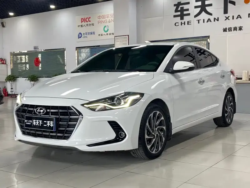 Hyundai Elantra