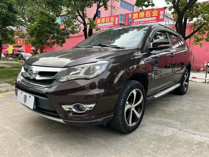 BYD S7